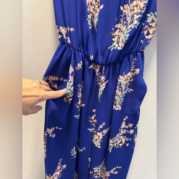 19 Cooper Strapless Blue Floral Jumpsuit with wide leg silhouette Size M - Picture 2 of 5